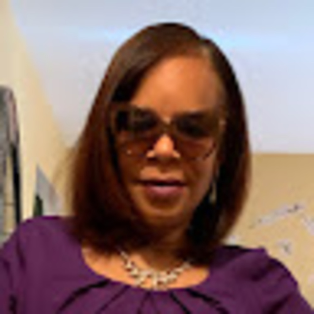 Meet your Posher, Debbie